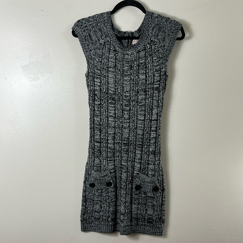 J.J. Basics Dark Gray/Black Mini Cable Knit Sweater Dress junior’s S